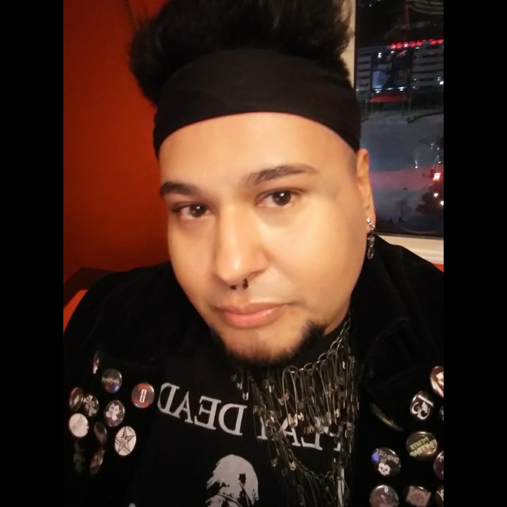 Meet your Posher, Carlos